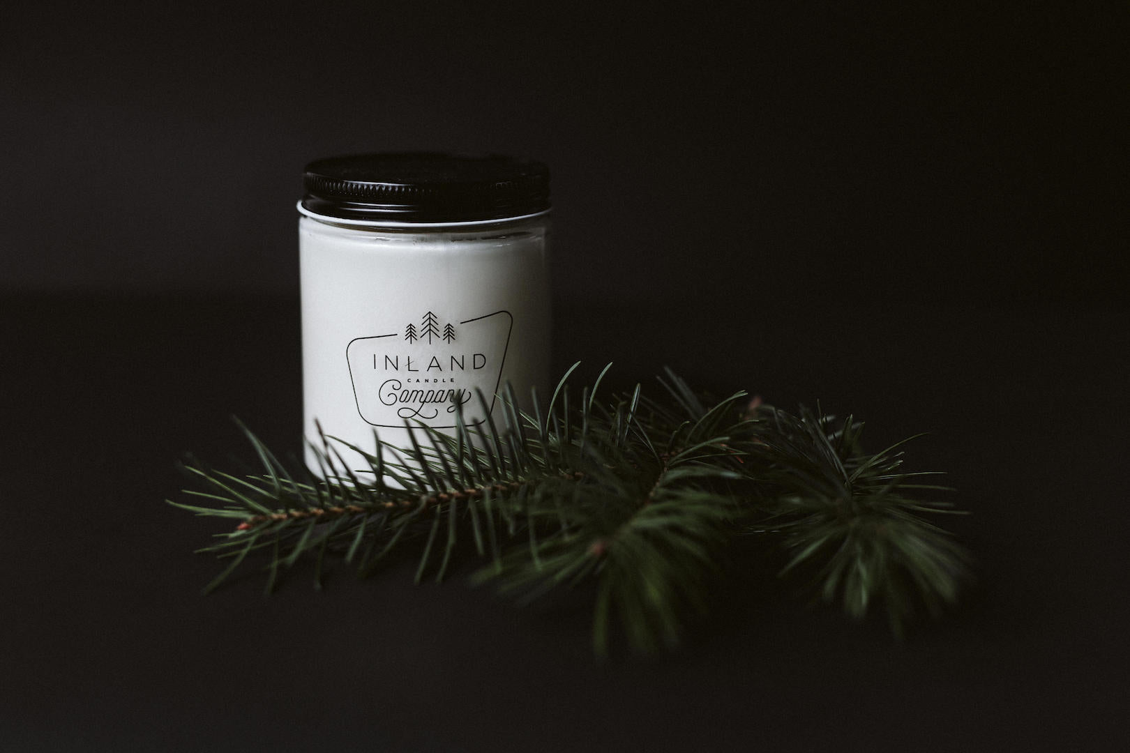 TOBACCO + PINE // 6 OZ SOY CANDLE